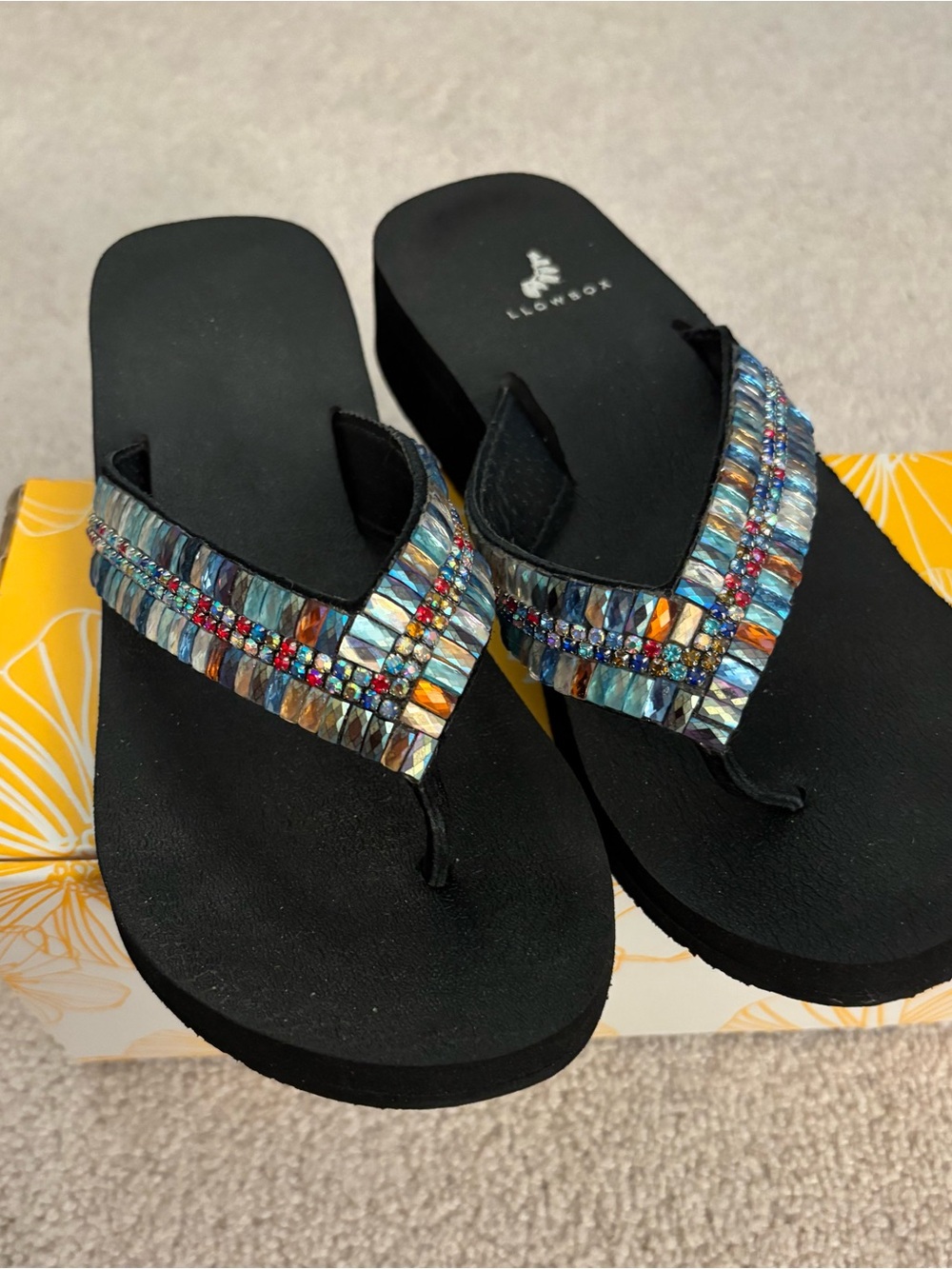 Yellow Box Caliana Rainbow Multi Flip Flop Sandals 7M